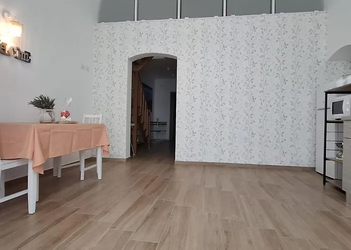 Vanilla House